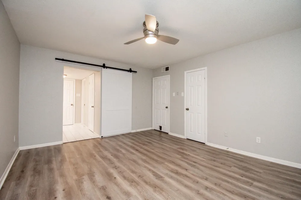 7575 Katy Freeway #92 Houston, TX 77024