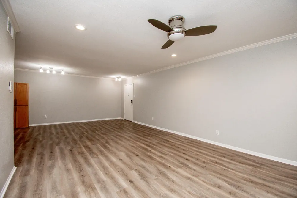 7575 Katy Freeway #92 Houston, TX 77024