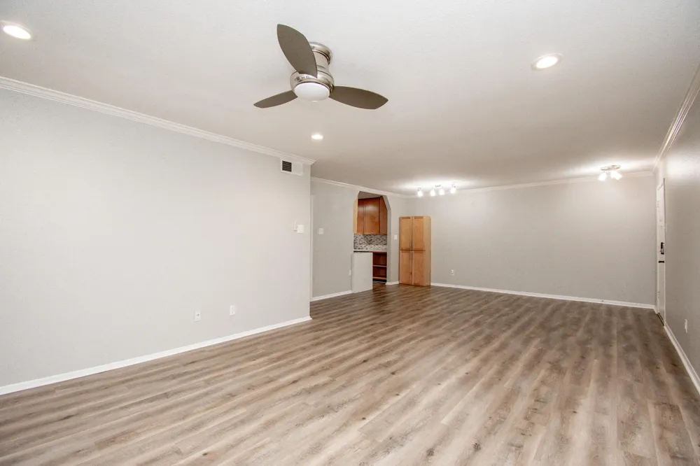 7575 Katy Freeway #92 Houston, TX 77024