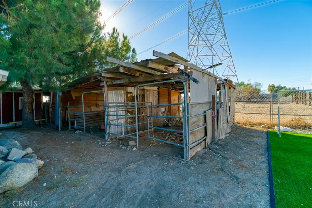 11103 Allegheny Sun Valley, CA 91352