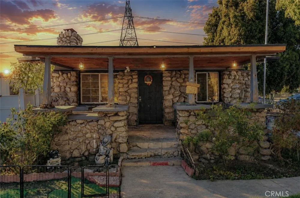 11103 Allegheny Sun Valley, CA 91352