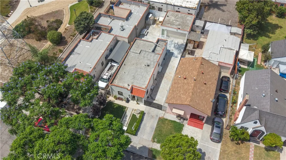 8991 Victoria Avenue South Gate, CA 90280