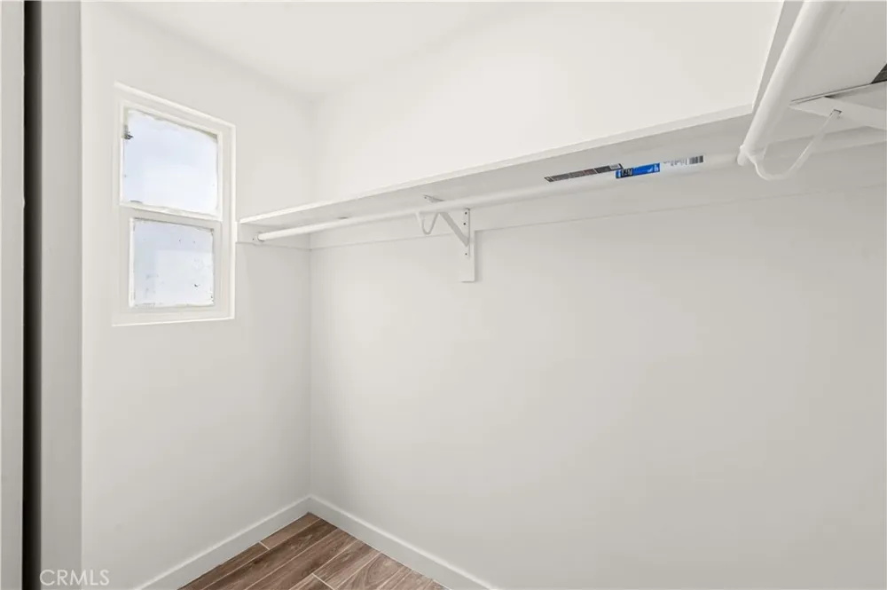 8991 Victoria Avenue South Gate, CA 90280