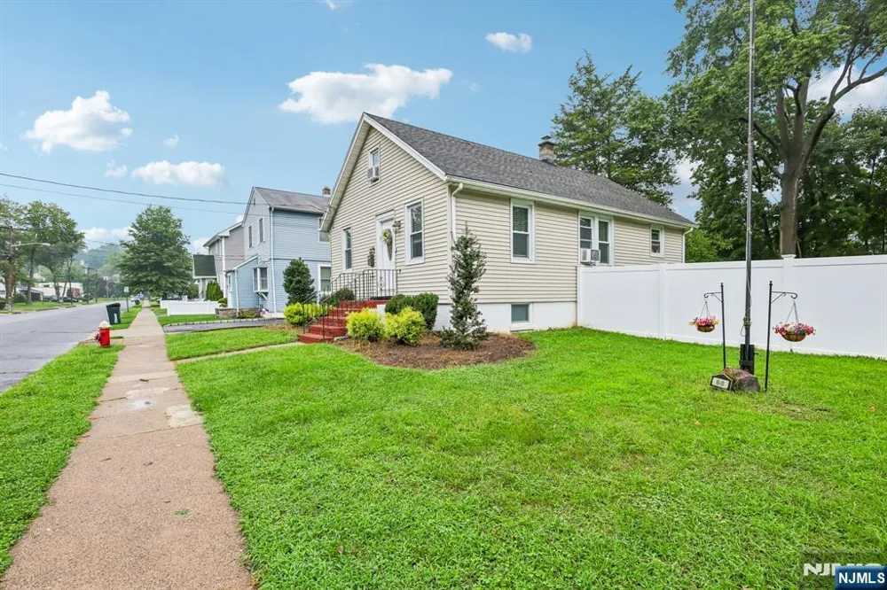 60 Palisade Avenue Emerson, NJ 07630