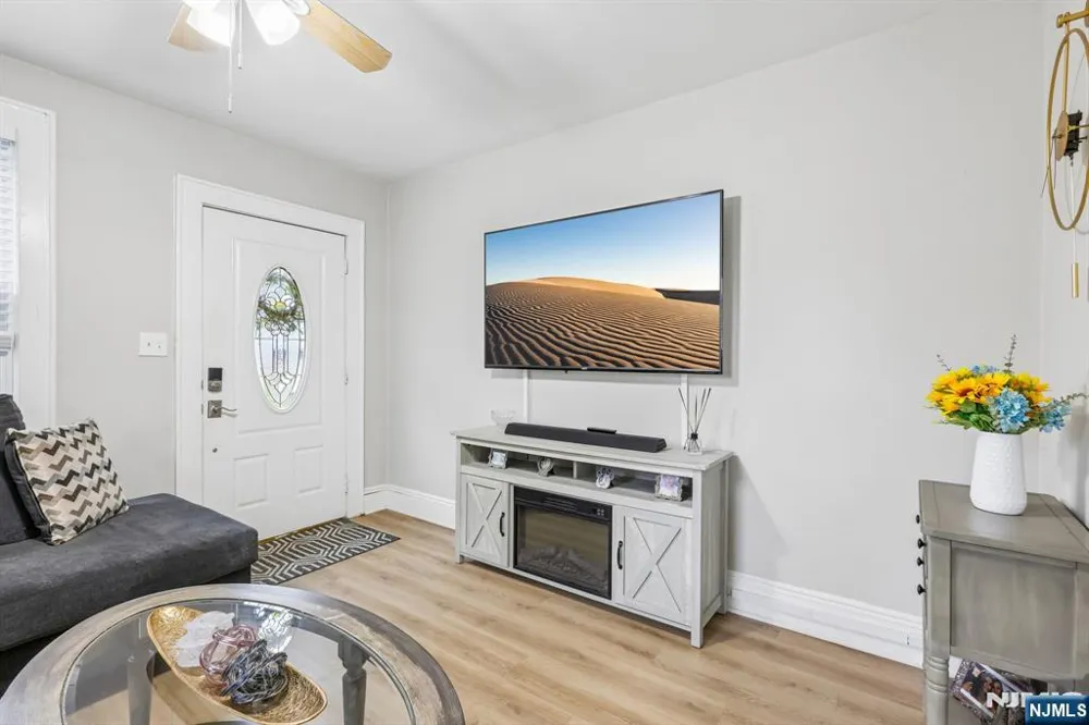 60 Palisade Avenue Emerson, NJ 07630