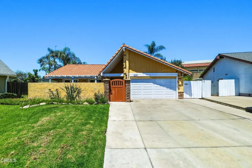 23591 Via Estella Mission Viejo, CA 92691