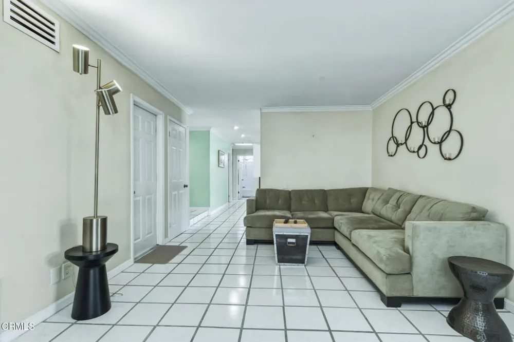23591 Via Estella Mission Viejo, CA 92691