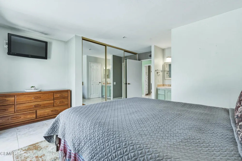 23591 Via Estella Mission Viejo, CA 92691