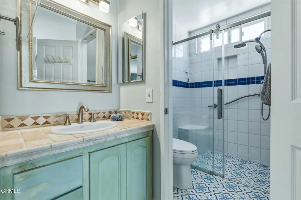 23591 Via Estella Mission Viejo, CA 92691