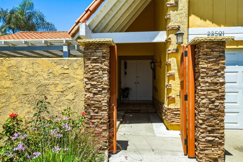 23591 Via Estella Mission Viejo, CA 92691