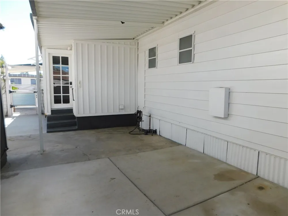 34480 COUNTY LINE ROAD #10 Yucaipa, CA 92399