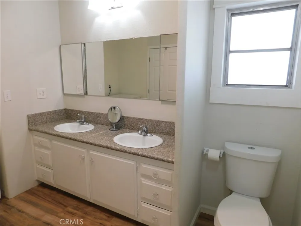 34480 COUNTY LINE ROAD #10 Yucaipa, CA 92399