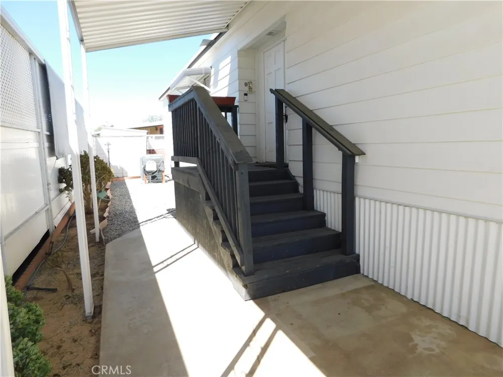 34480 COUNTY LINE ROAD #10 Yucaipa, CA 92399