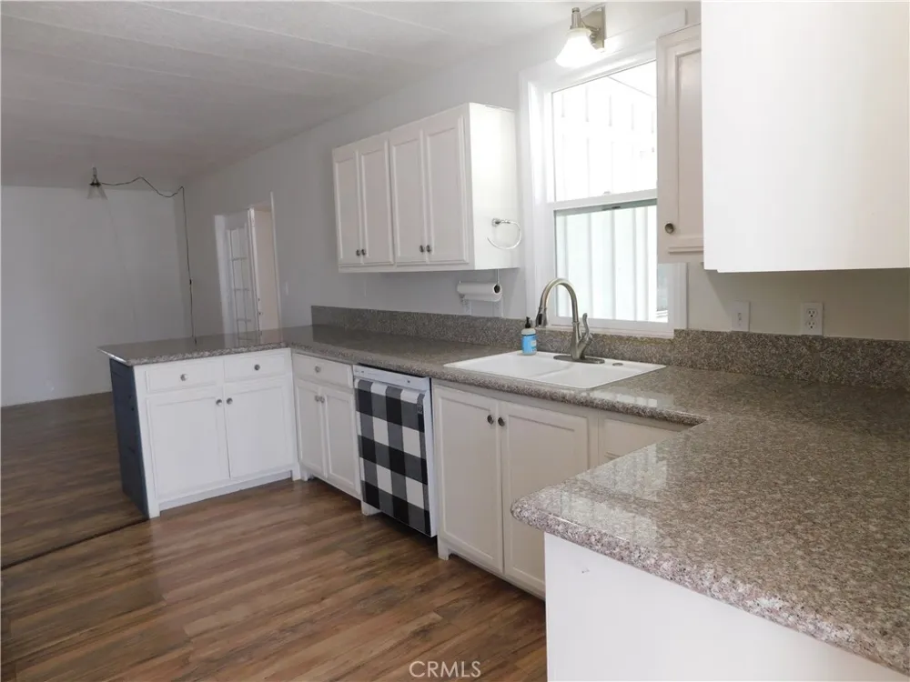 34480 COUNTY LINE ROAD #10 Yucaipa, CA 92399