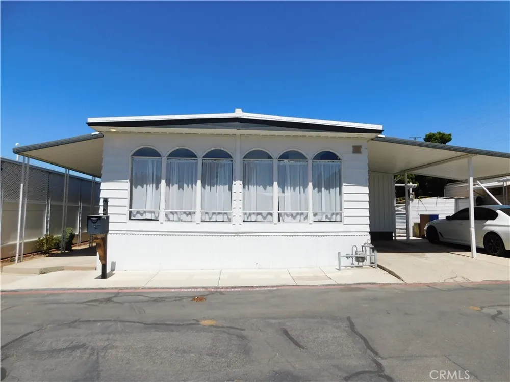 34480 COUNTY LINE ROAD #10 Yucaipa, CA 92399