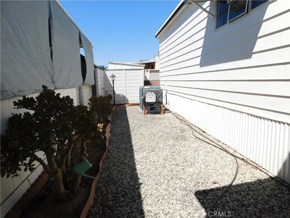 34480 COUNTY LINE ROAD #10 Yucaipa, CA 92399