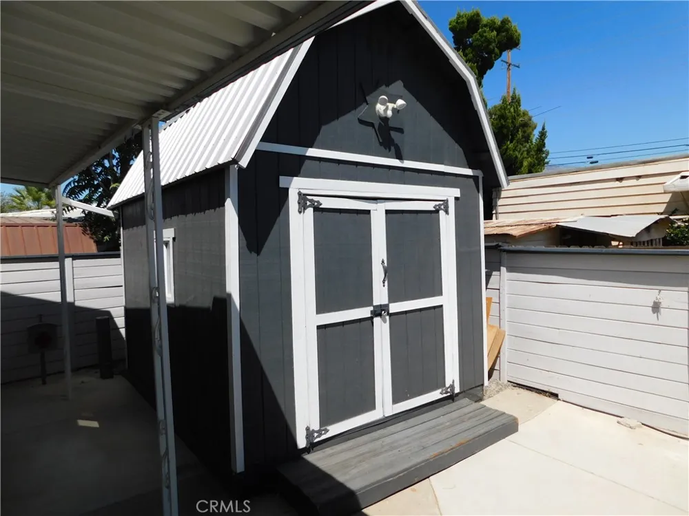 34480 COUNTY LINE ROAD #10 Yucaipa, CA 92399