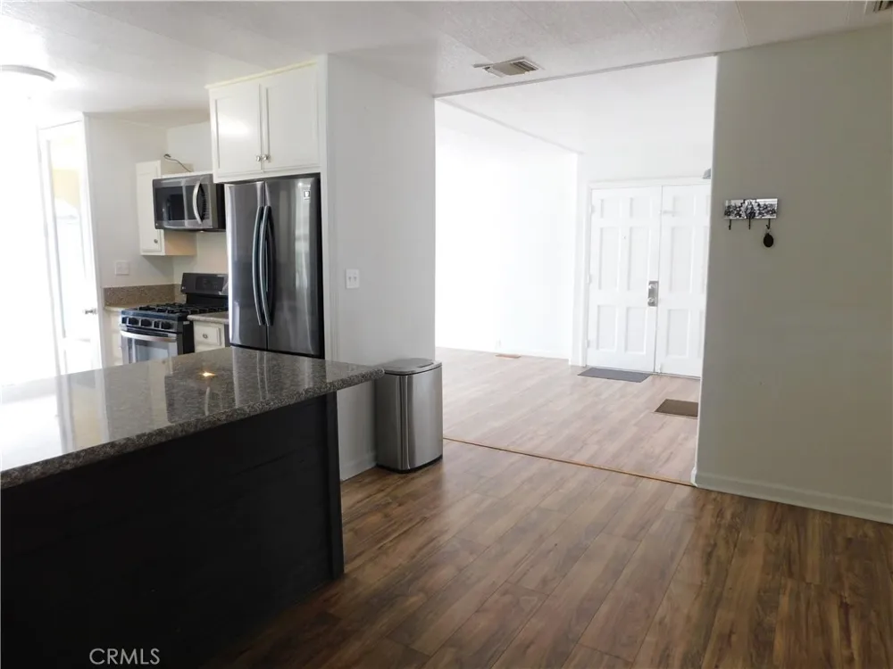 34480 COUNTY LINE ROAD #10 Yucaipa, CA 92399