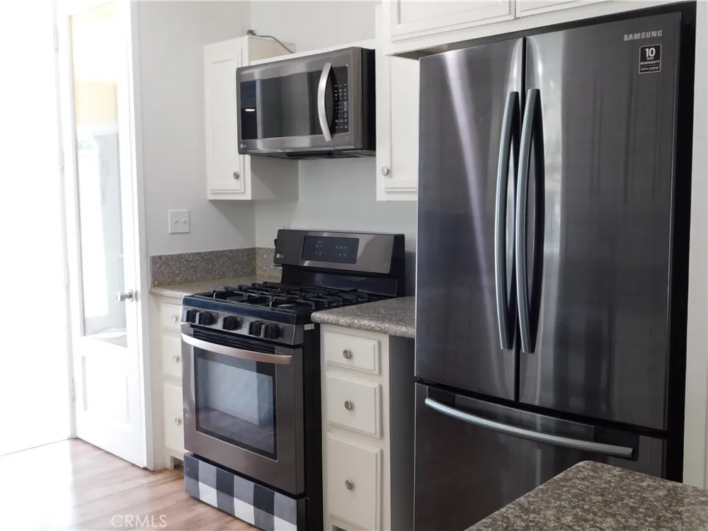 34480 COUNTY LINE ROAD #10 Yucaipa, CA 92399