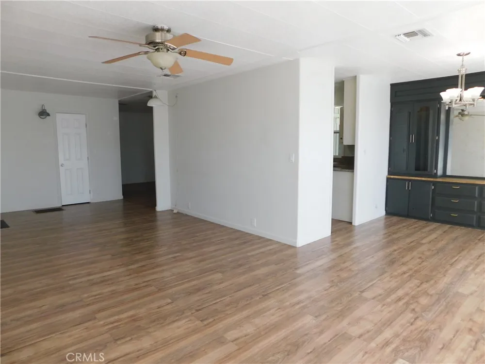 34480 COUNTY LINE ROAD #10 Yucaipa, CA 92399