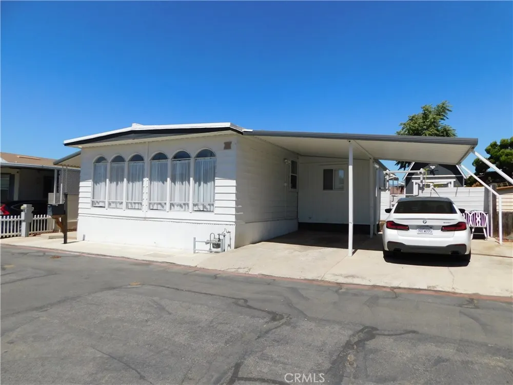 34480 COUNTY LINE ROAD #10 Yucaipa, CA 92399
