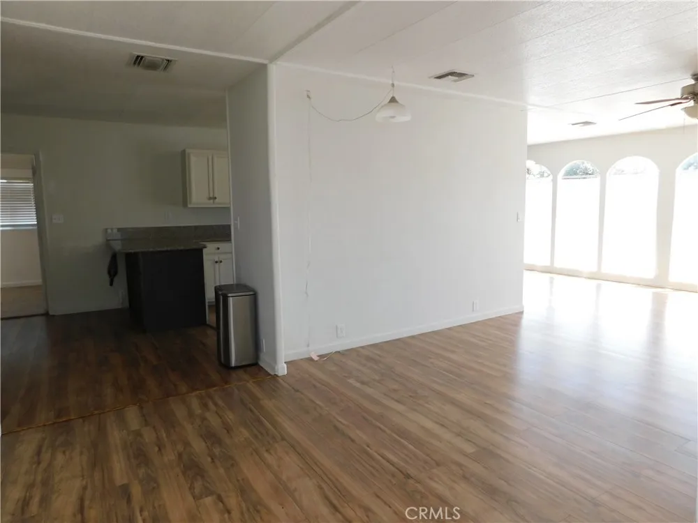 34480 COUNTY LINE ROAD #10 Yucaipa, CA 92399