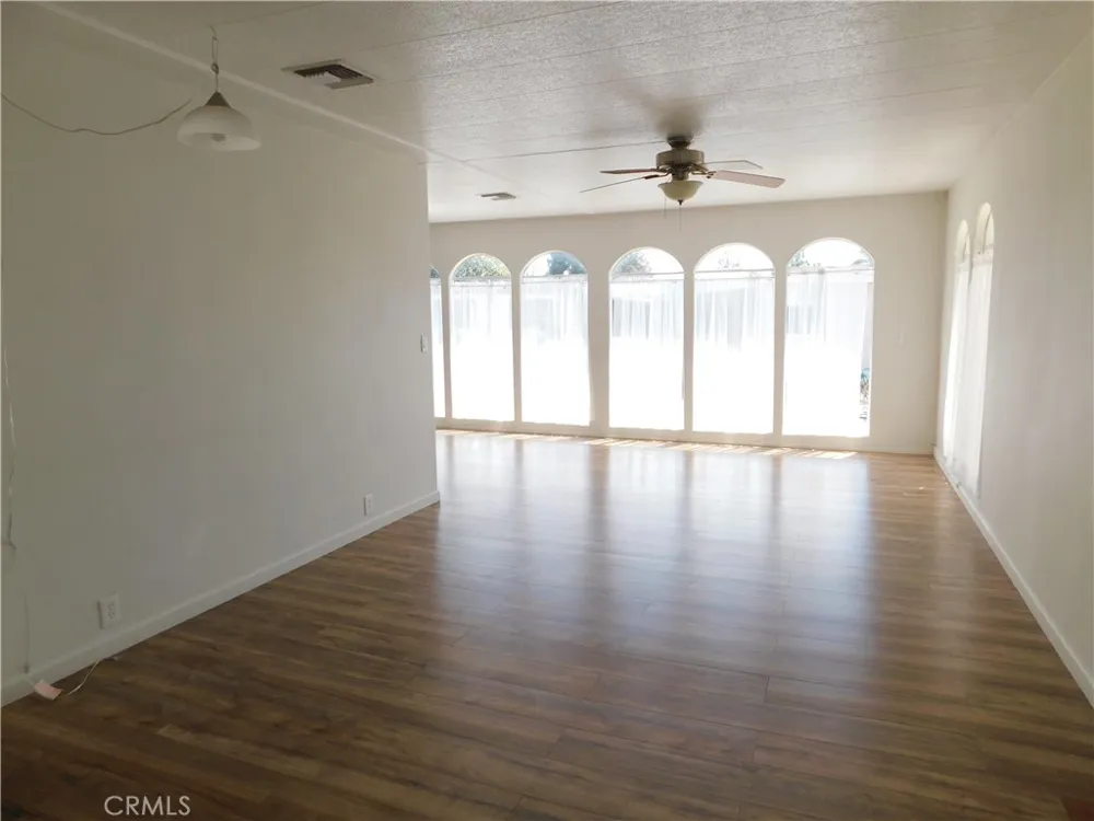 34480 COUNTY LINE ROAD #10 Yucaipa, CA 92399