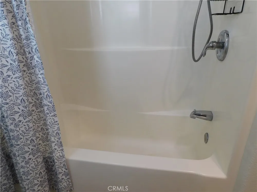34480 COUNTY LINE ROAD #10 Yucaipa, CA 92399