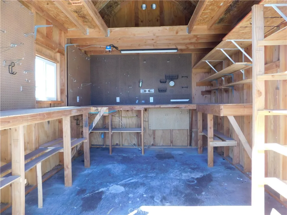 34480 COUNTY LINE ROAD #10 Yucaipa, CA 92399