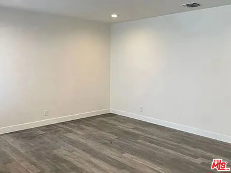 5808 Colfax Street North Hollywood, CA 91601