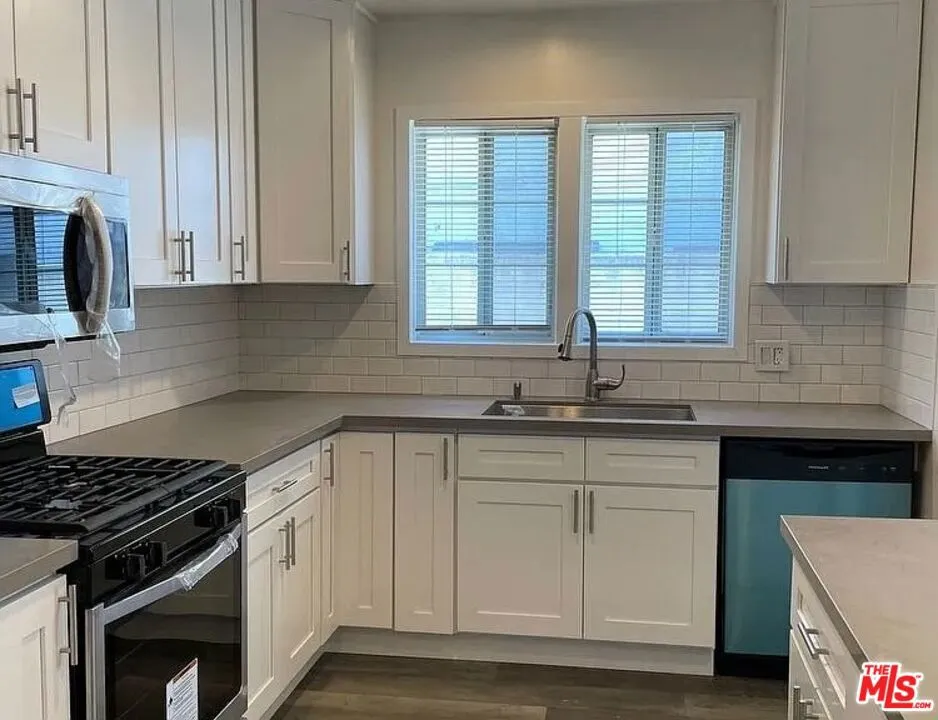 5808 Colfax Street North Hollywood, CA 91601