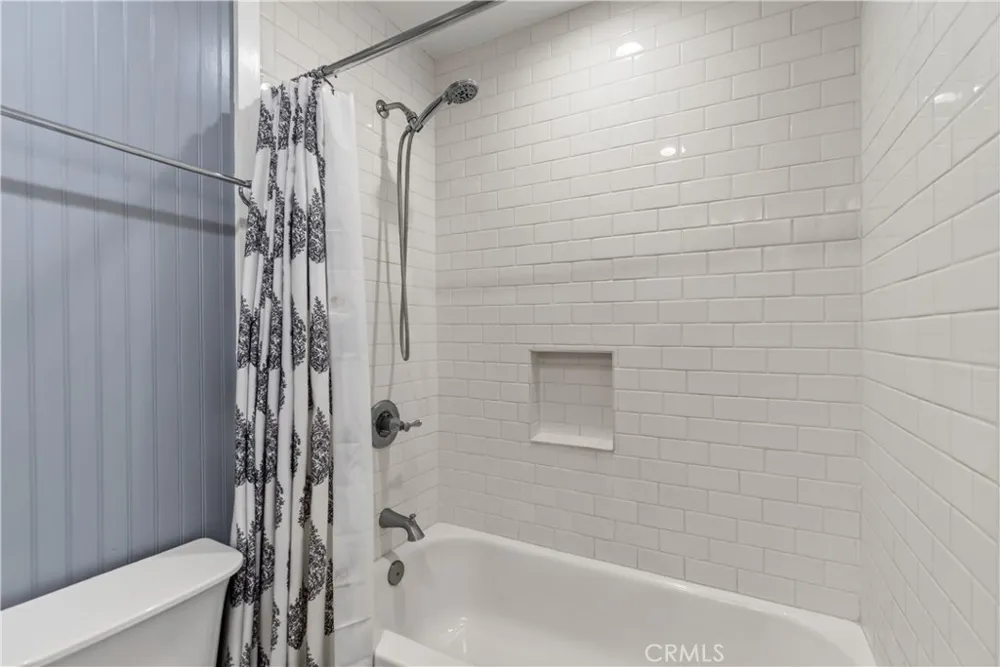 8478 Williamsburg Riverside, CA 92504