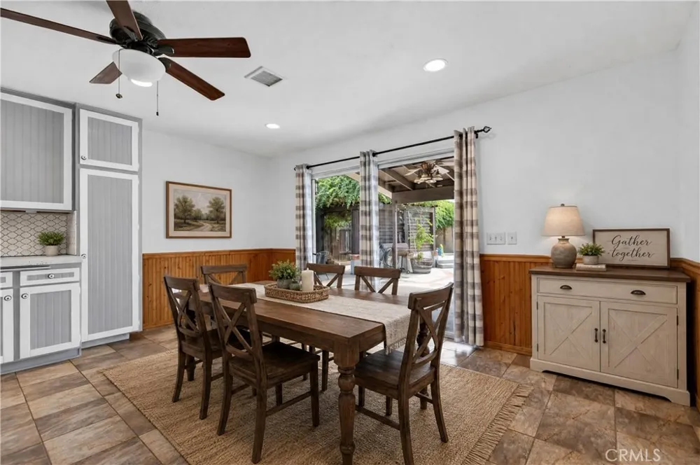 8478 Williamsburg Riverside, CA 92504