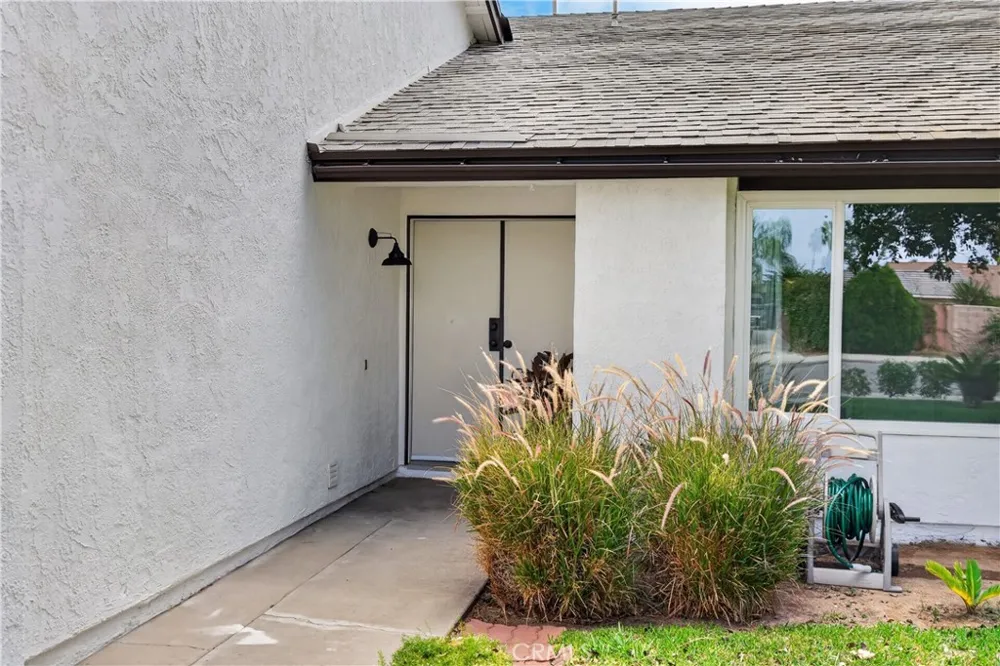 8478 Williamsburg Riverside, CA 92504