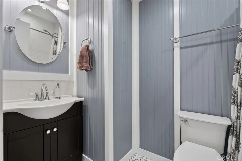 8478 Williamsburg Riverside, CA 92504