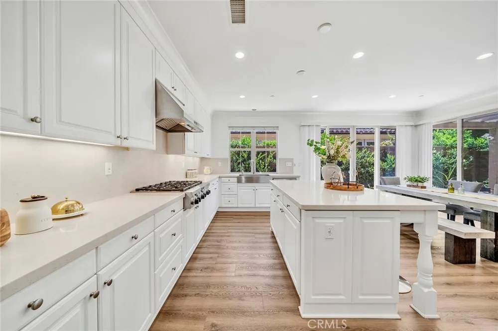 104 Beechmont Irvine, CA 92620
