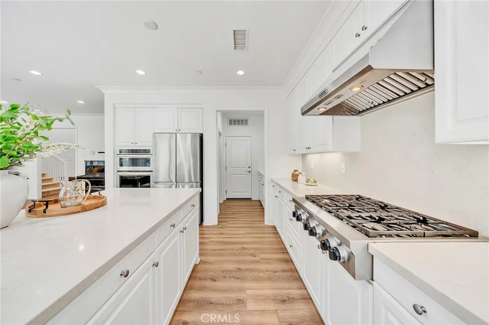 104 Beechmont Irvine, CA 92620