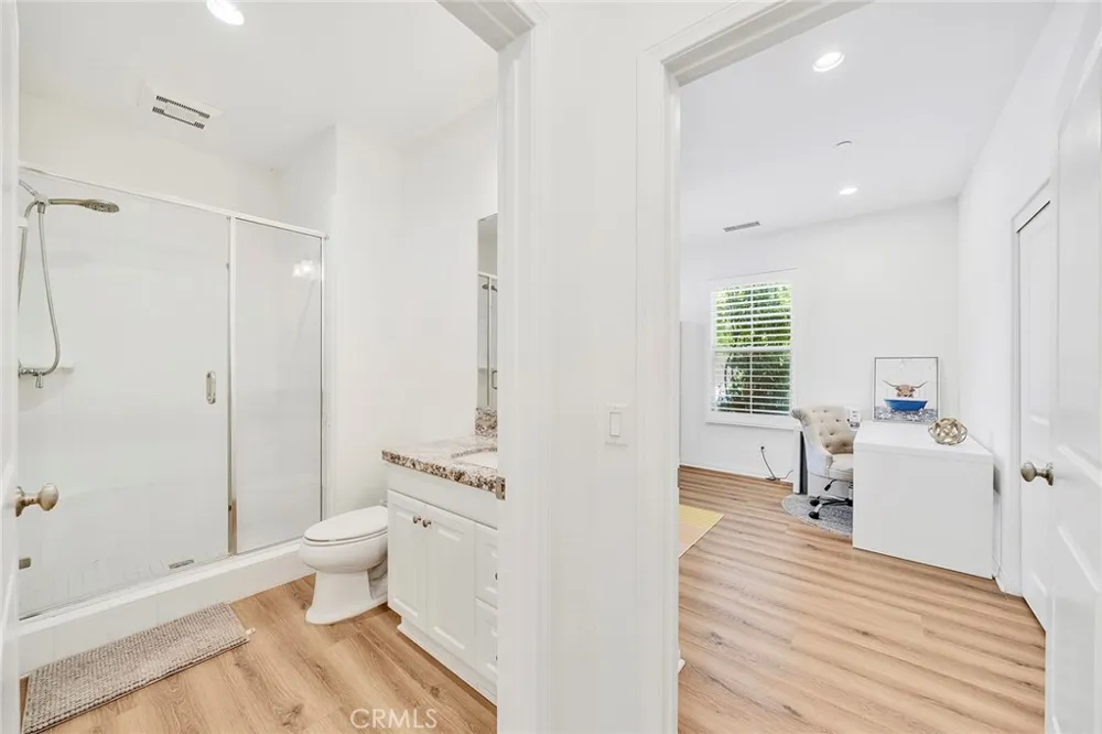 104 Beechmont Irvine, CA 92620