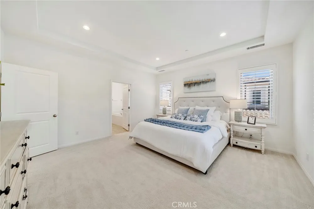 104 Beechmont Irvine, CA 92620