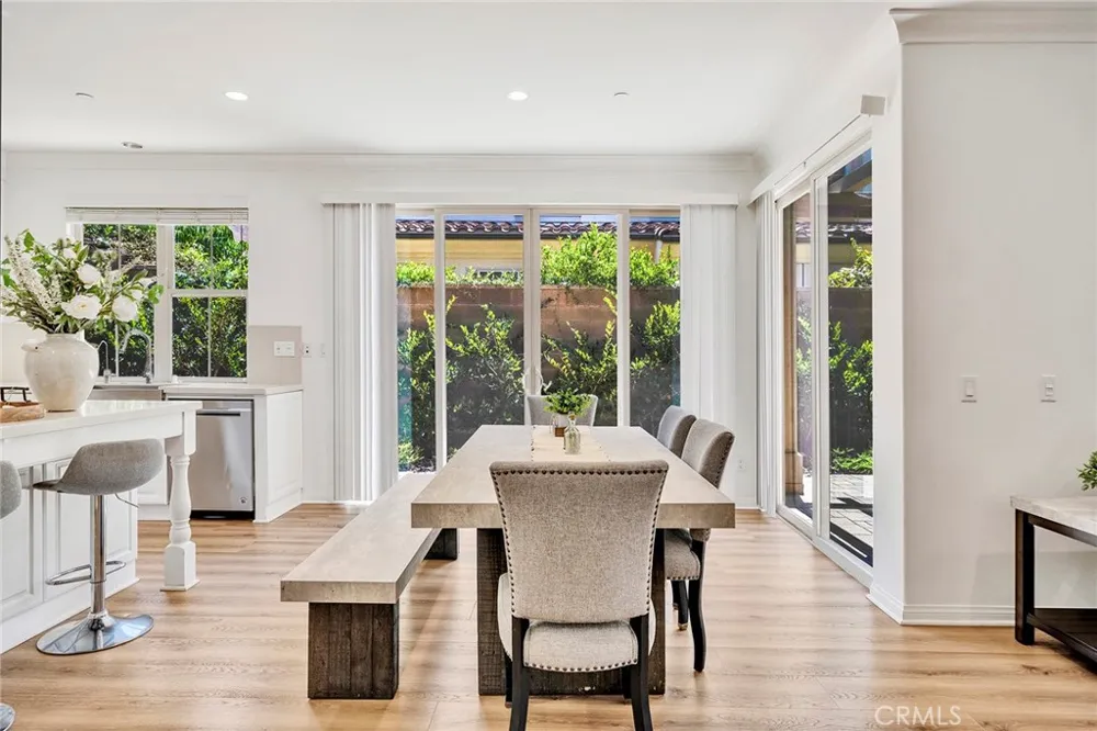 104 Beechmont Irvine, CA 92620