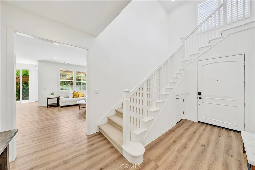 104 Beechmont Irvine, CA 92620