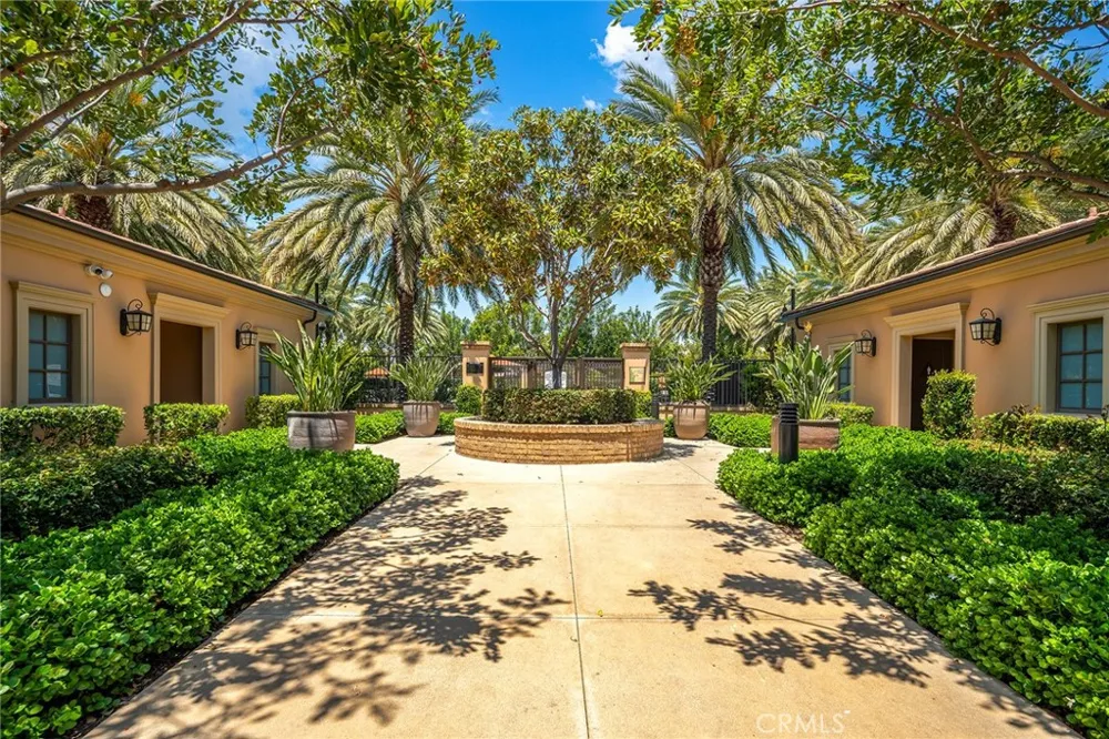 104 Beechmont Irvine, CA 92620