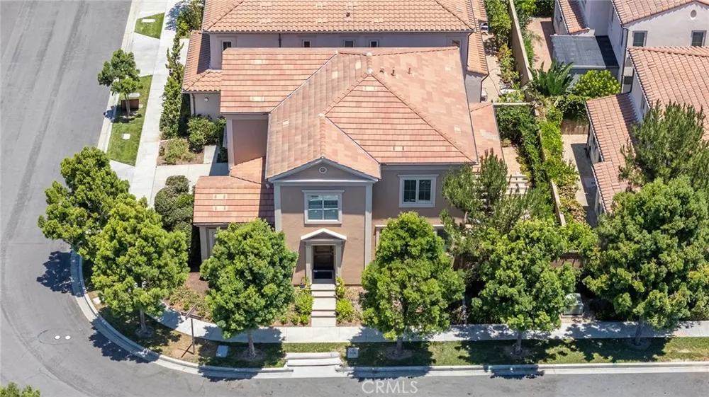 104 Beechmont Irvine, CA 92620