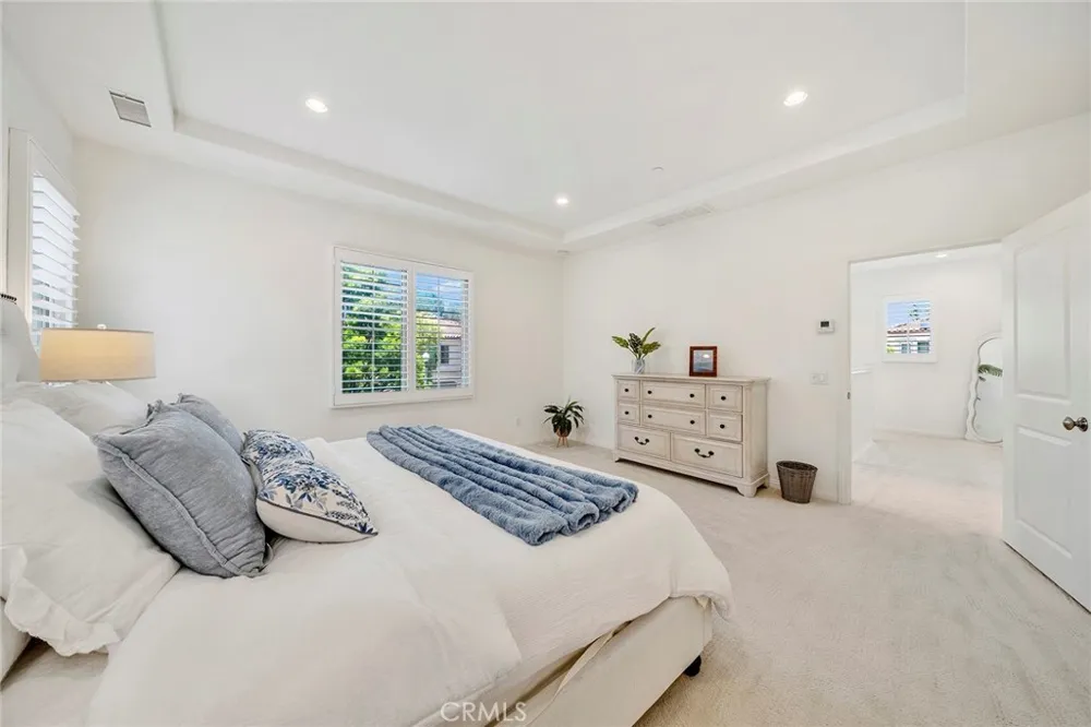 104 Beechmont Irvine, CA 92620