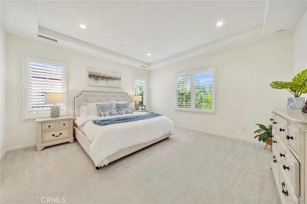 104 Beechmont Irvine, CA 92620