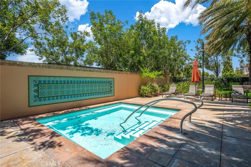 104 Beechmont Irvine, CA 92620