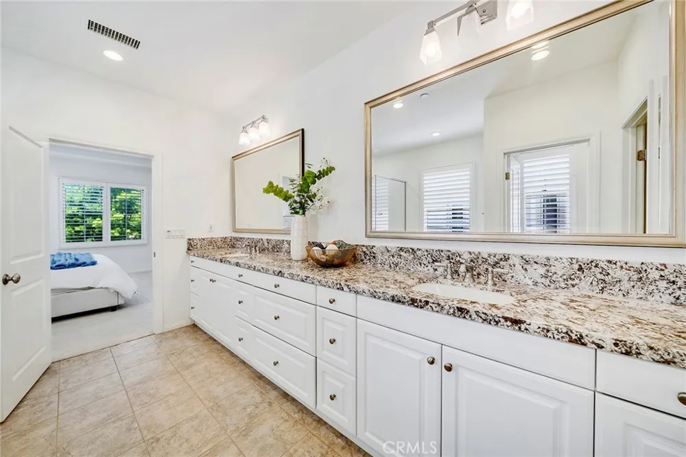 104 Beechmont Irvine, CA 92620