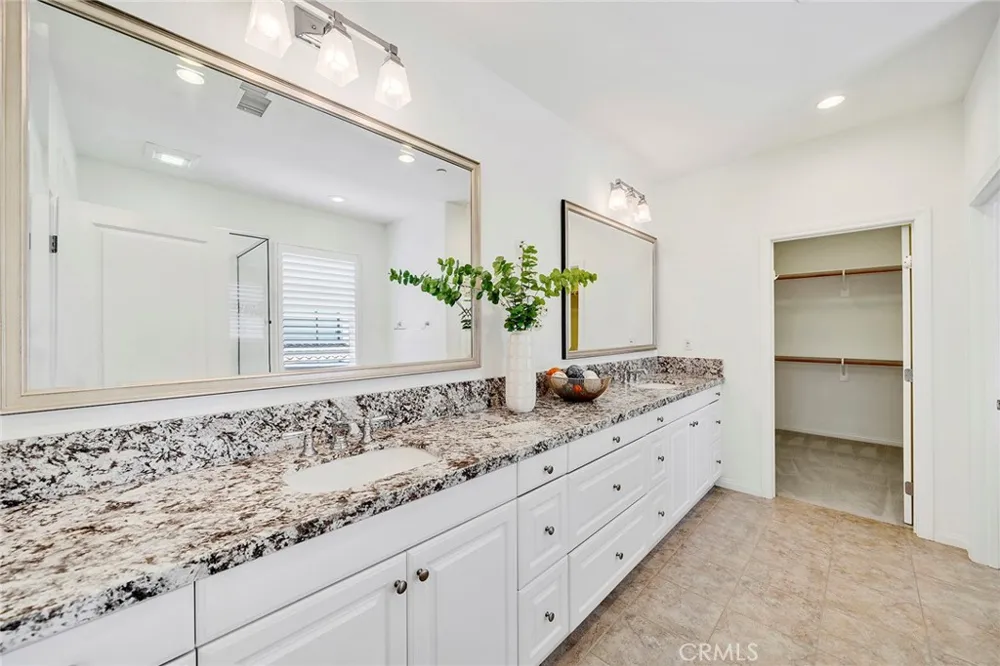104 Beechmont Irvine, CA 92620