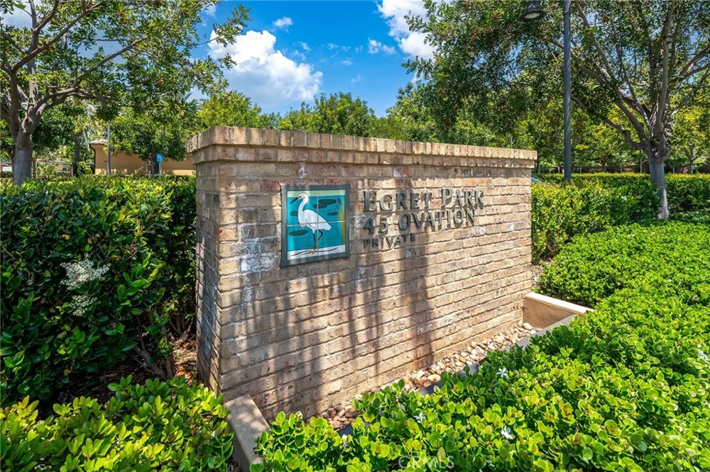 104 Beechmont Irvine, CA 92620