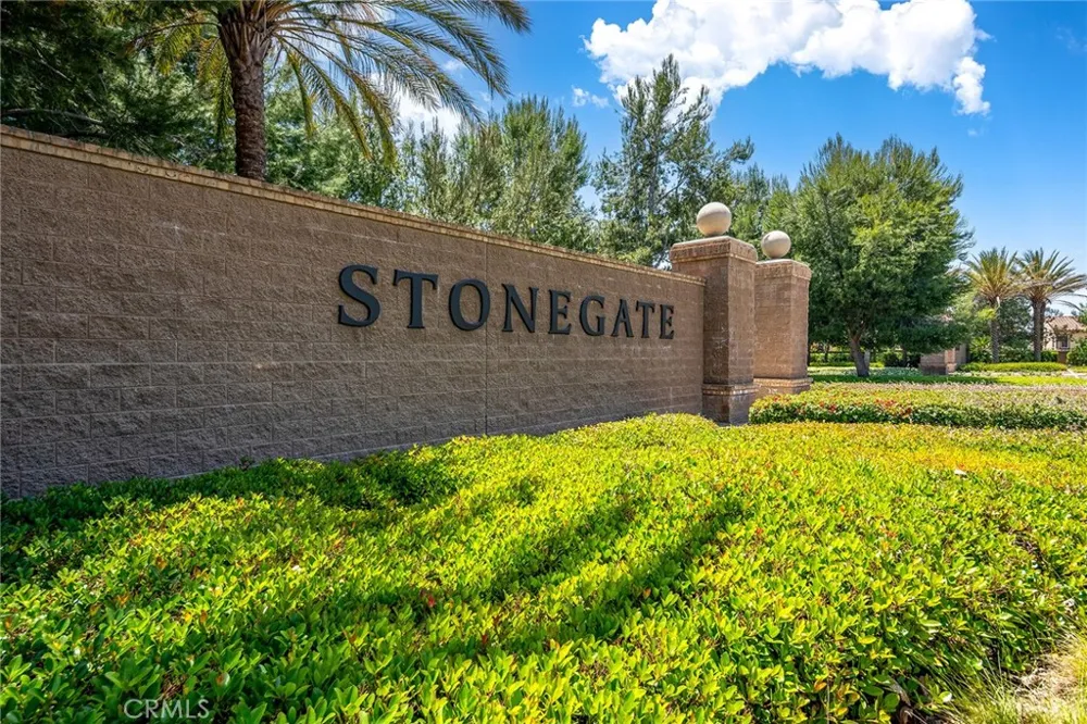 104 Beechmont Irvine, CA 92620